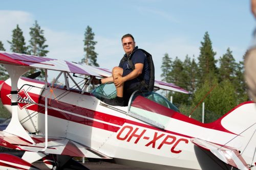 Lentäjä Ari Kutvonen ja Pitts S-1SS @Anna Luomahaara